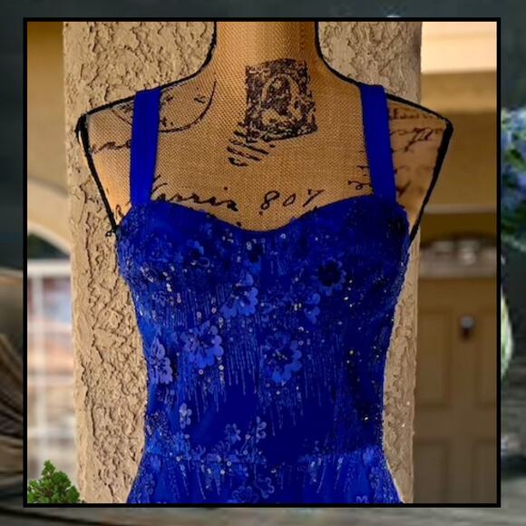 Dress the Population Sequins Electric Blue Adelina Fit & Flare Dress Size Small - Picture 3 of 10